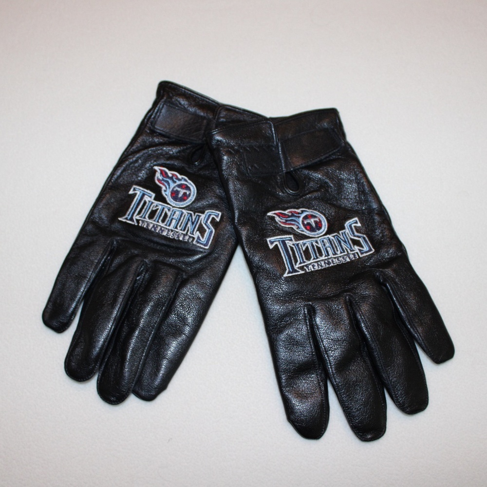 Men's Leather Gloves with Tennessee Titans Logo